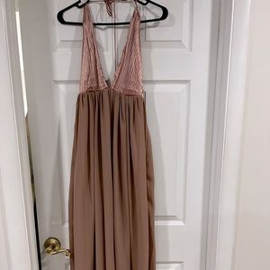 HALTER MAXI DRESS XS